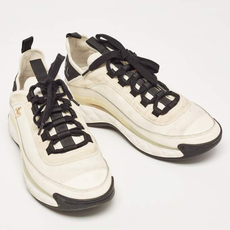 Pre Owned Chanel White/Black Leather and Fabric CC Low Top Sneakers Size 38