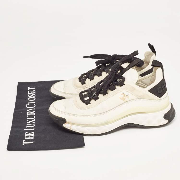 Pre Owned Chanel White/Black Leather and Fabric CC Low Top Sneakers Size 38