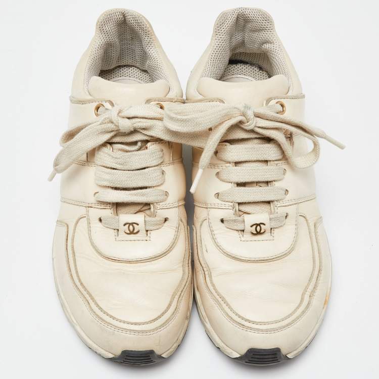Pre Owned Chanel Cream Leather Low Top Sneakers Size 37.5
