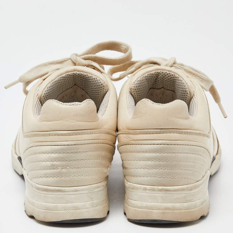 Pre Owned Chanel Cream Leather Low Top Sneakers Size 37.5