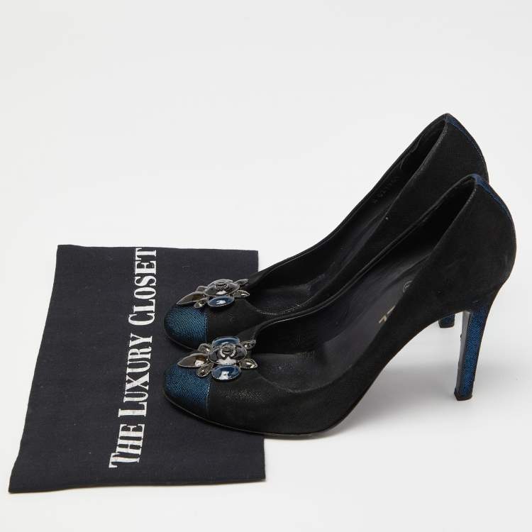 Pre Owned Chanel Black/Blue Suede Embellished CC Cap Toe Pumps Size 39.5