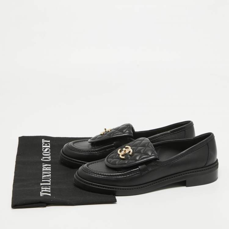 Pre Owned Chanel Black Quilted Leather CC Turnlock Loafers Size 39