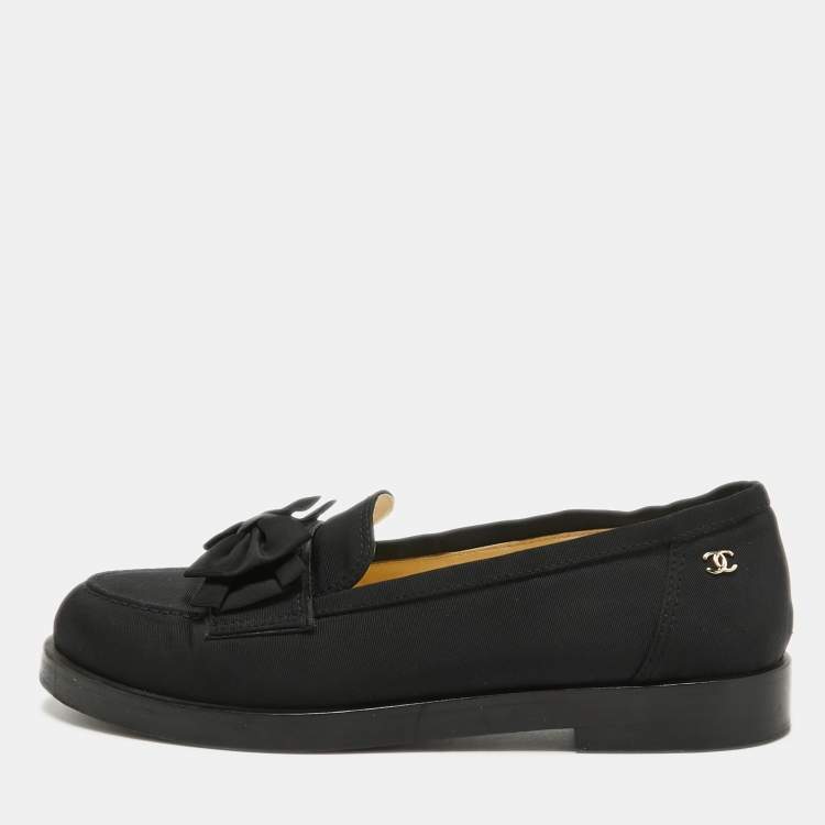 Pre Owned Chanel Black Canvas CC Bow Slip On Loafers Size 38