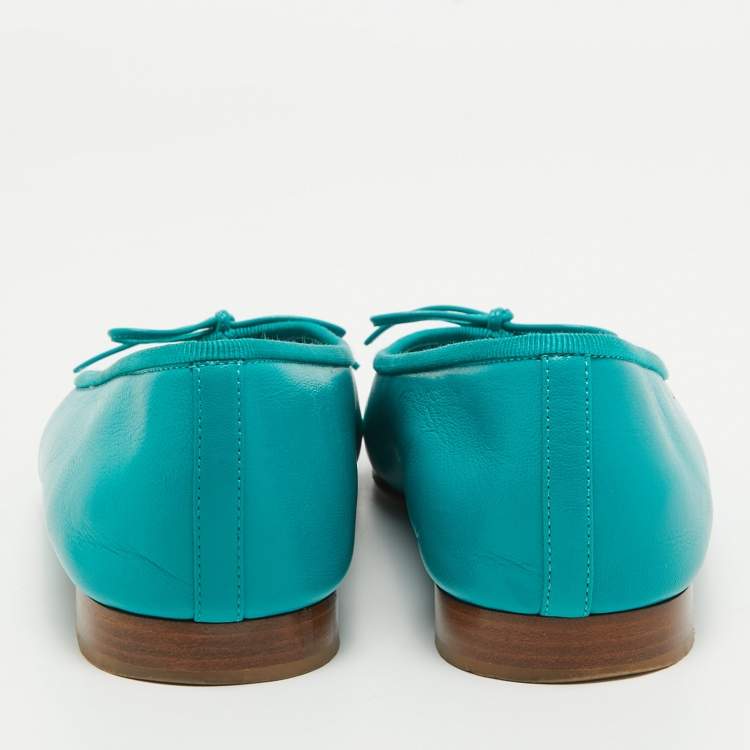 Pre Owned Chanel Blue Leather CC Cap Toe Ballet Flats Size 38