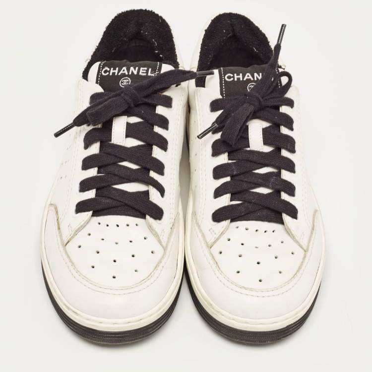 Pre Owned Chanel White/Black Leather Lace Up Sneakers Size 37