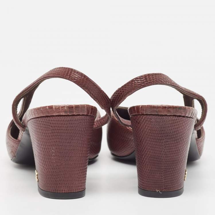 Pre Owned Chanel Burgundy Lizard Embossed CC Cap Toe Pumps Size 37 