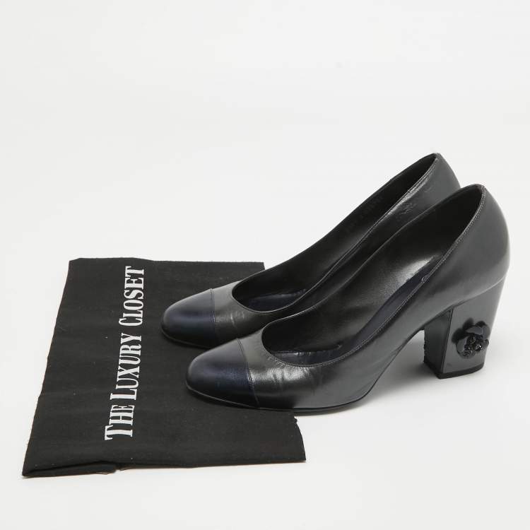 Pre Owned Chanel Metallic Two Tone Leather Camellia Pumps Size 39.5