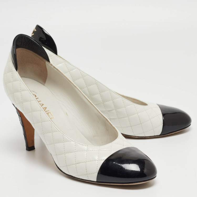 Pre Owned Chanel White/black Leather and Patent  Cap Toe Pumps Size 40