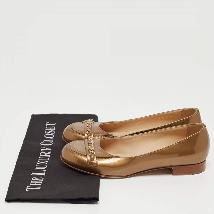 Pre Owned Chanel Metallic Patent Leather CC Chain Link Loafers Size 36.5