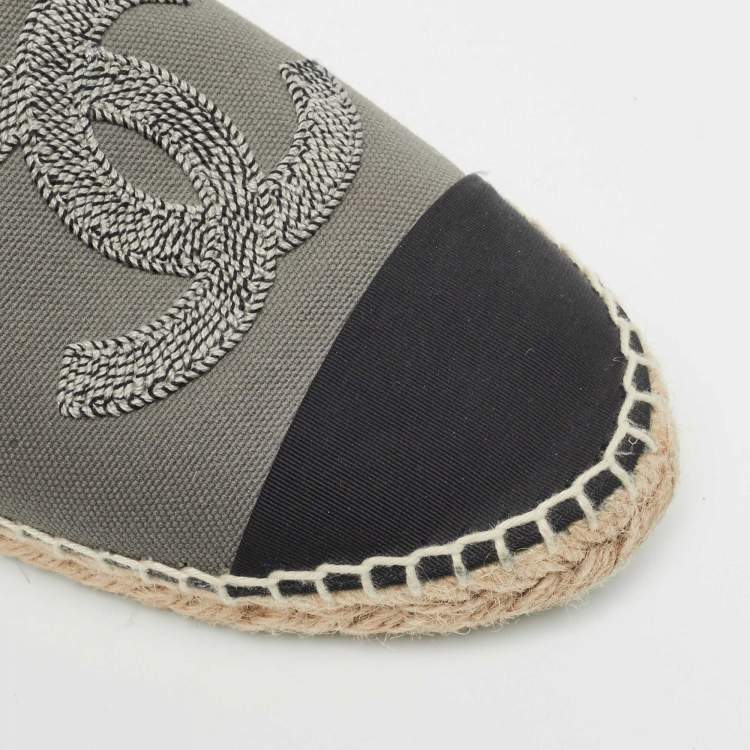 Pre Owned Chanel Grey/Black Canvas CC Espadrille Flats Size 41