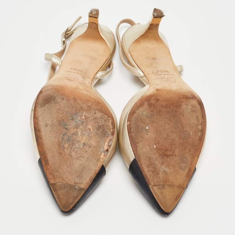 Pre Owned Chanel Gold/Black Leather Cap Toe Slingback Pumps Size 38.5