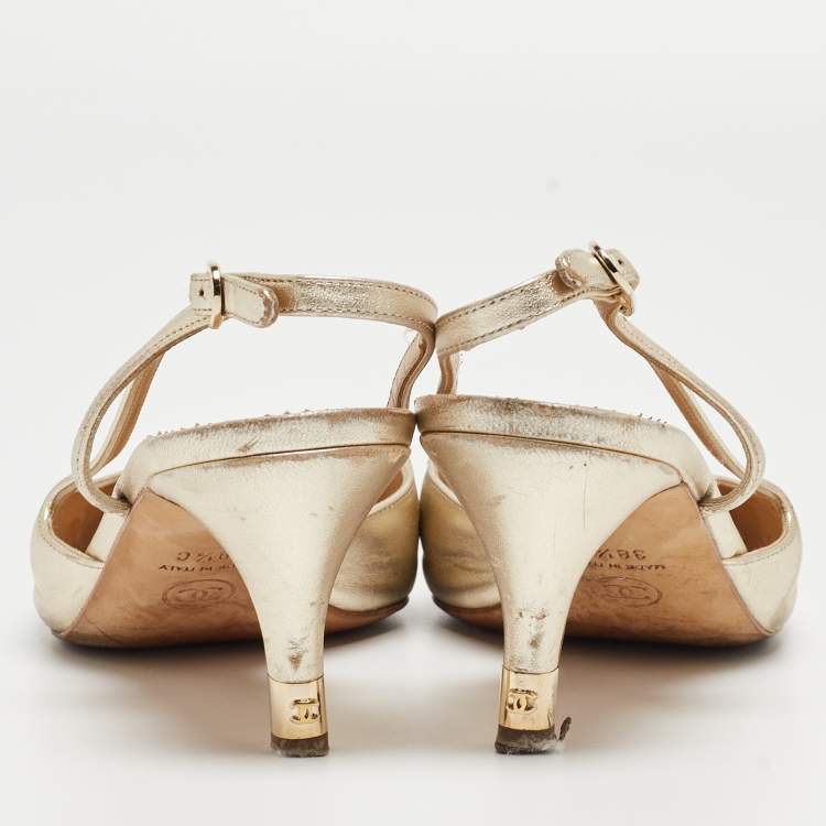 Pre Owned Chanel Gold/Black Leather Cap Toe Slingback Pumps Size 38.5