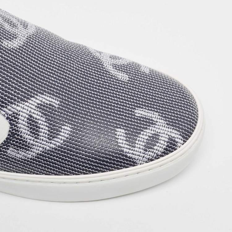 Pre Owned Chanel Navy Blue/White Leather CC Embroidered Slip on Sneakers Size 39