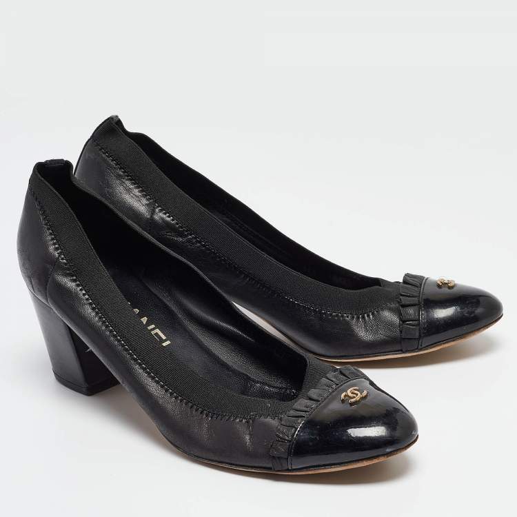 Pre Owned Chanel Black Leather And Elastic Cap Toe Pumps Size 37