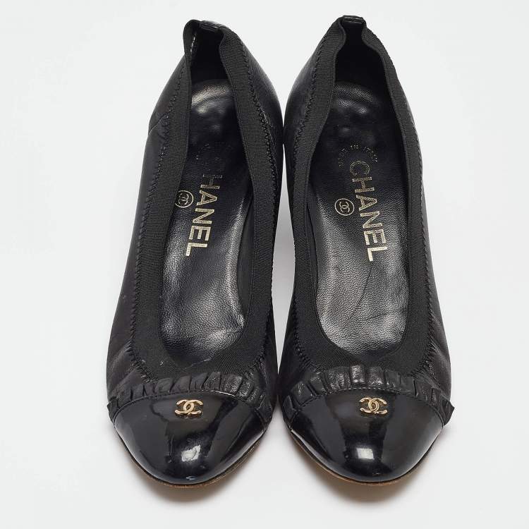 Pre Owned Chanel Black Leather And Elastic Cap Toe Pumps Size 37