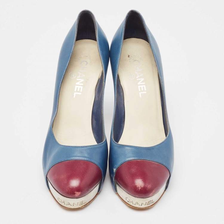 Pre Owned Chanel Blue/Burgundy Leather Platform Pumps Size 39.5