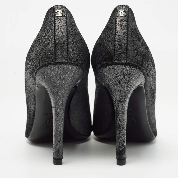 Pre Owned Chanel Grey Texture Suede Cap Toe Pumps Size 37