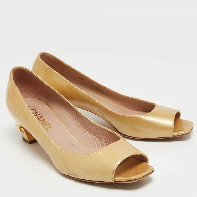 Pre Owned Chanel Yellow Patent Leather Open Toe Pumps Size 39.5
