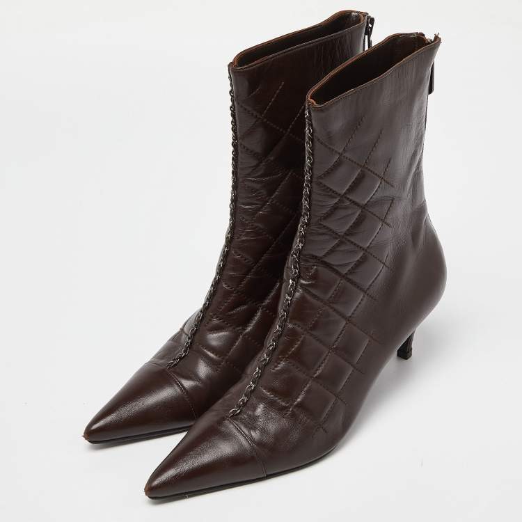 Pre Owned Chanel Brown Quilted Leather Chain Detail Pointed Toe Ankle Boots Size 40