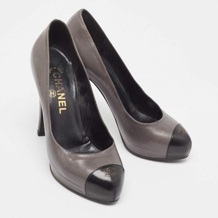 Pre Owned Chanel Grey/Black Leather Cap Toe Pumps Size 37.5