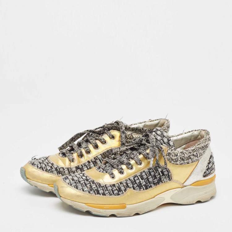 Pre Owned Chanel Multicolor Tweed and Leather Interlocking Sneakers Size 38