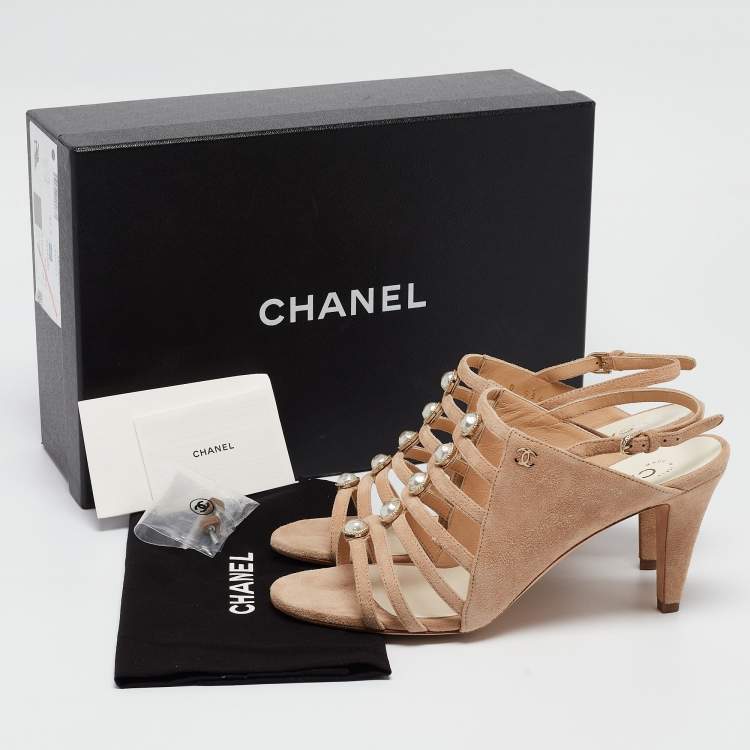 Pre Owned Chanel Beige Suede  Pearl Slingback Sandals Size 37.5