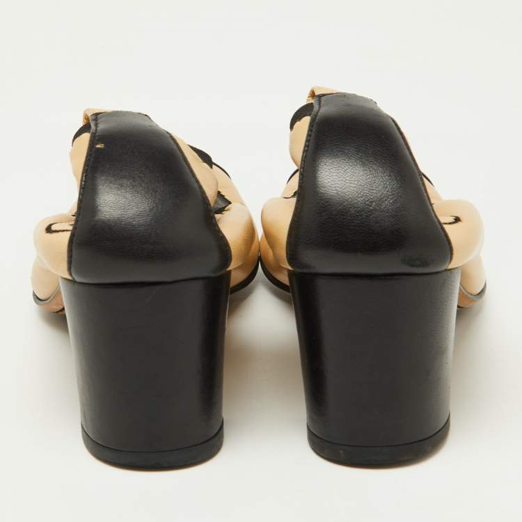 Pre Owned Chanel Beige/Black Leather Cap Toe Scrunch Ballet Pumps Size 36