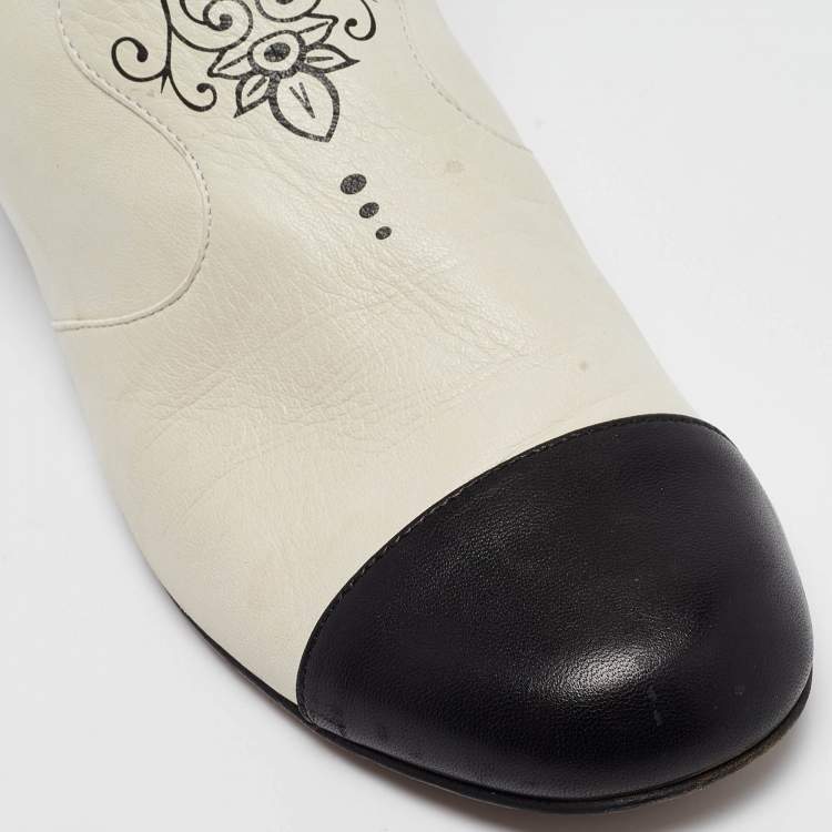 Pre Owned Chanel Cream/Black Leather  Over The Knee Length Boots Size 38