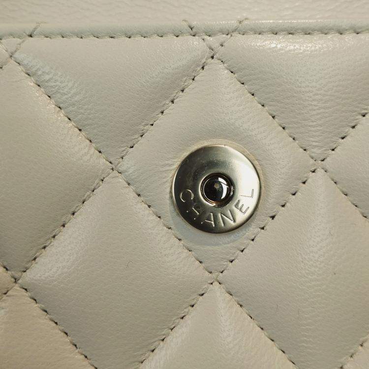 Pre Owned Chanel White Lambskin Leather Punk Chain Belt Bag