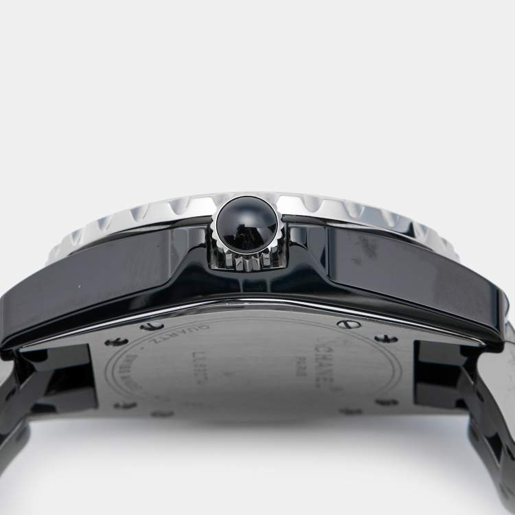 Pre Owned Chanel Black Ceramic Stainless Steel Diamond J12 H0949 Women's Wristwatch 33 mm