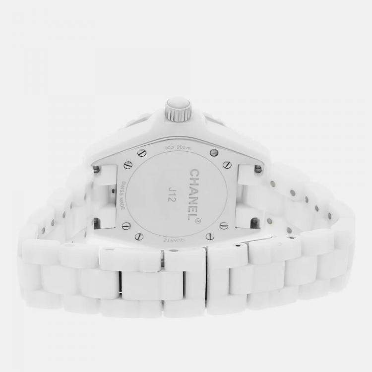 Pre Owned Chanel White Ceramic J12 H0967 Quartz Women's Wristwatch 33 mm