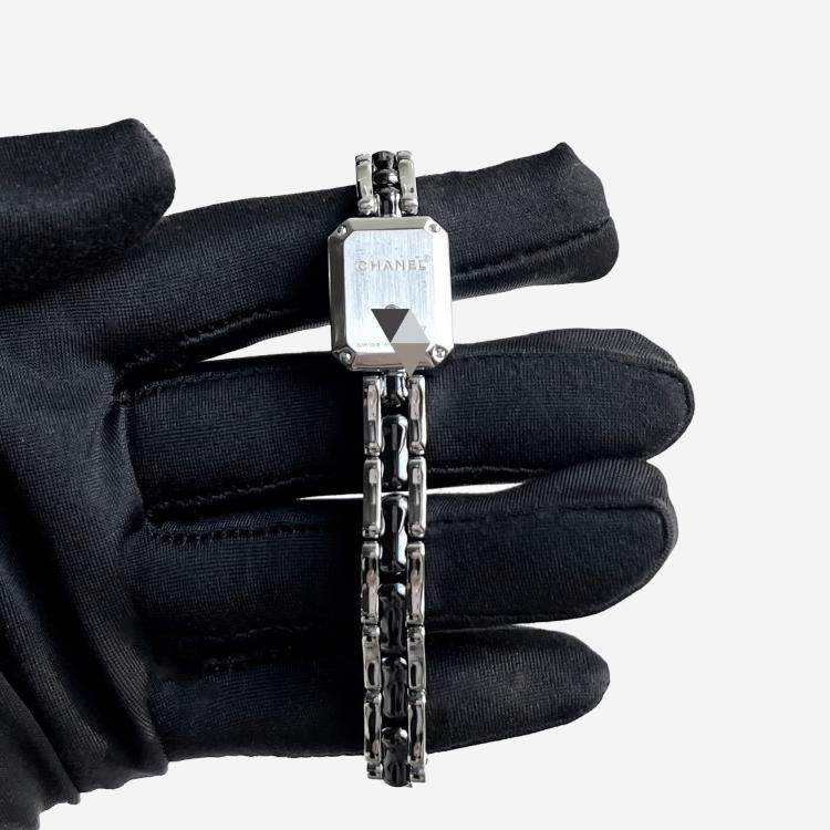 Pre Owned Chanel Black Diamond Stainless Steel Premiere H2163 Quartz Women's Wristwatch 15 mm