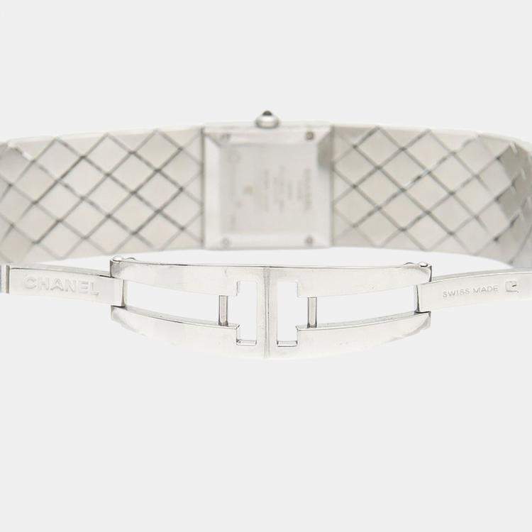 Pre Owned Chanel Matelasse Quartz Stainless Steel Women's Wristwatch 19 mm