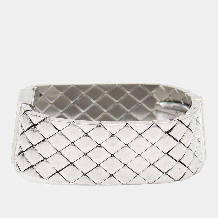 Pre Owned Chanel Matelasse Quartz Stainless Steel Women's Wristwatch 19 mm