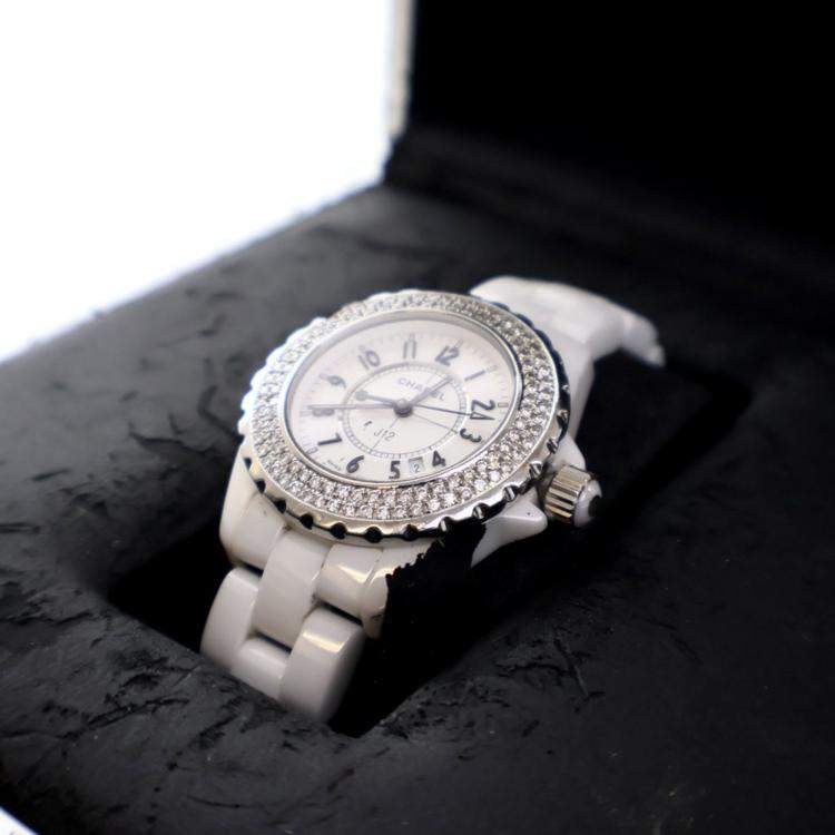 Pre Owned Chanel J12 White Quartz Ceramic Stainless Steel Women's Wristwatch 33 MM