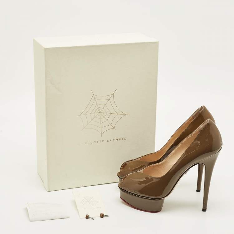 Pre Owned Charlotte Olympia Dolly Size 40 Green Patent Leather Platform Pumps