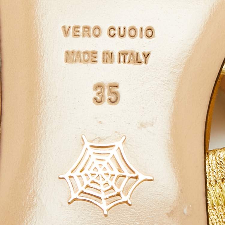 مملوكة مسبقًا Charlotte Olympia Pearl Embellished Size 35 Gold Pleated Leather Flat Slides