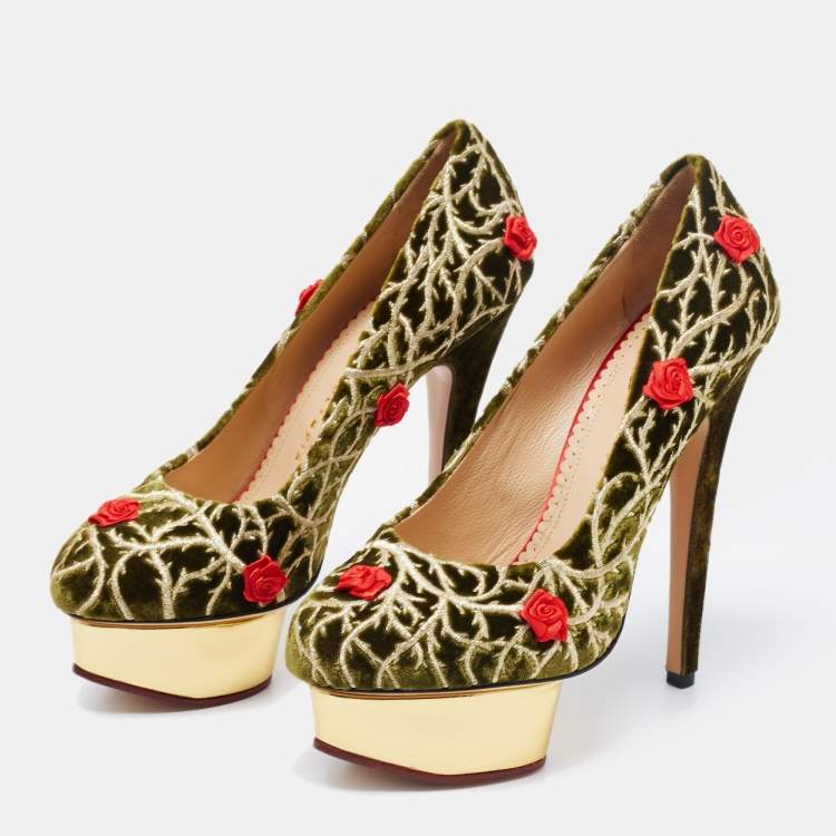 مملوكة مسبقًا Charlotte Olympia Green/Red Velvet Floral Applique Dolly Platform Pumps Size 36 