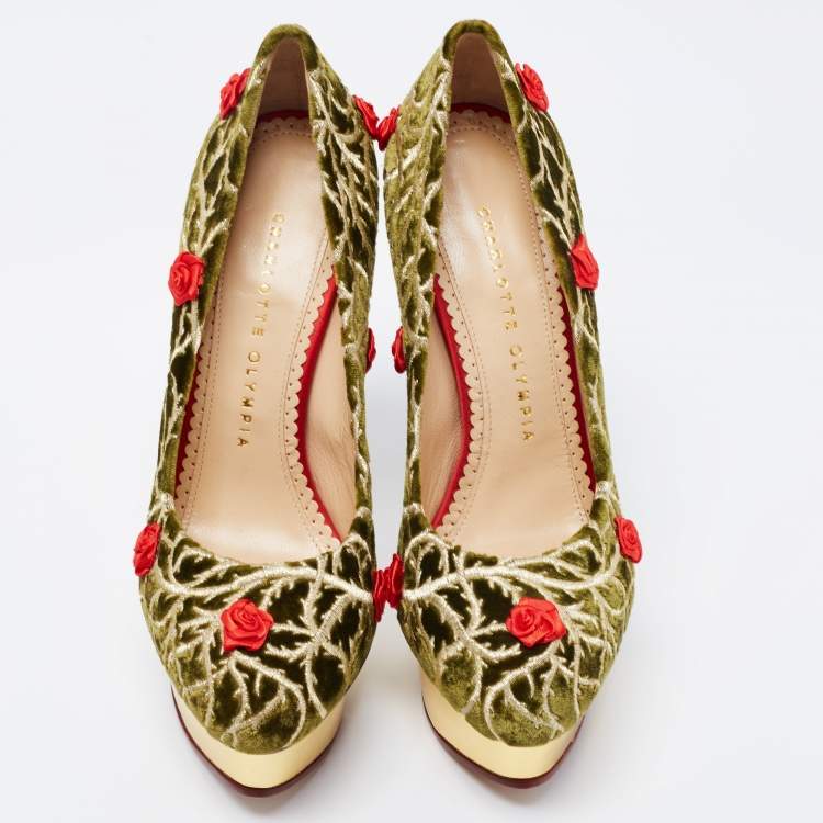 مملوكة مسبقًا Charlotte Olympia Green/Red Velvet Floral Applique Dolly Platform Pumps Size 36 