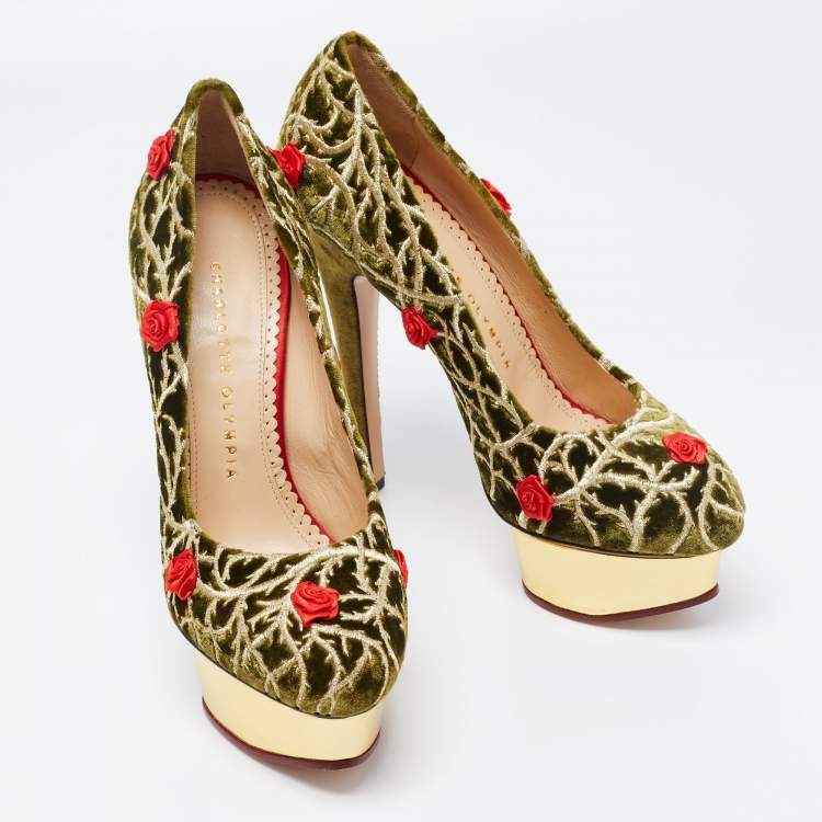 مملوكة مسبقًا Charlotte Olympia Green/Red Velvet Floral Applique Dolly Platform Pumps Size 36 