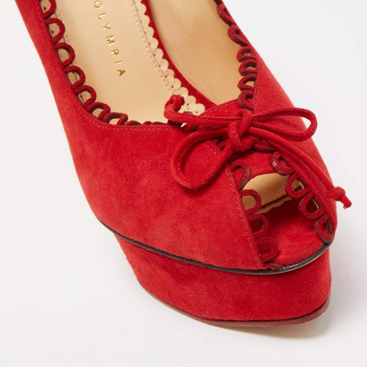 مملوكة مسبقًا Charlotte Olympia Red Suede Daphne Scalloped Trim Peep Toe Platform Pumps Size 40