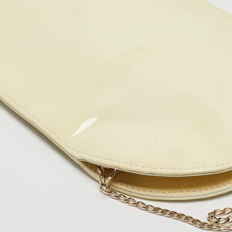 Pre Owned Charlotte Olympia Cream Patent Leather Embroidered Chain Clutch