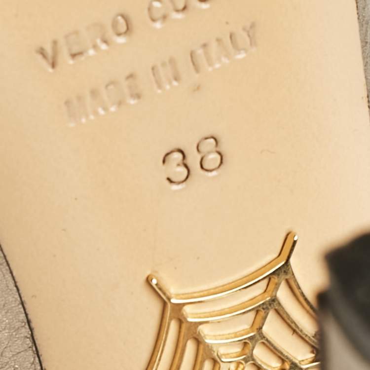 مملوكة مسبقًا Charlotte Olympia Metallic Leather Dolly Platform Pumps Size 38