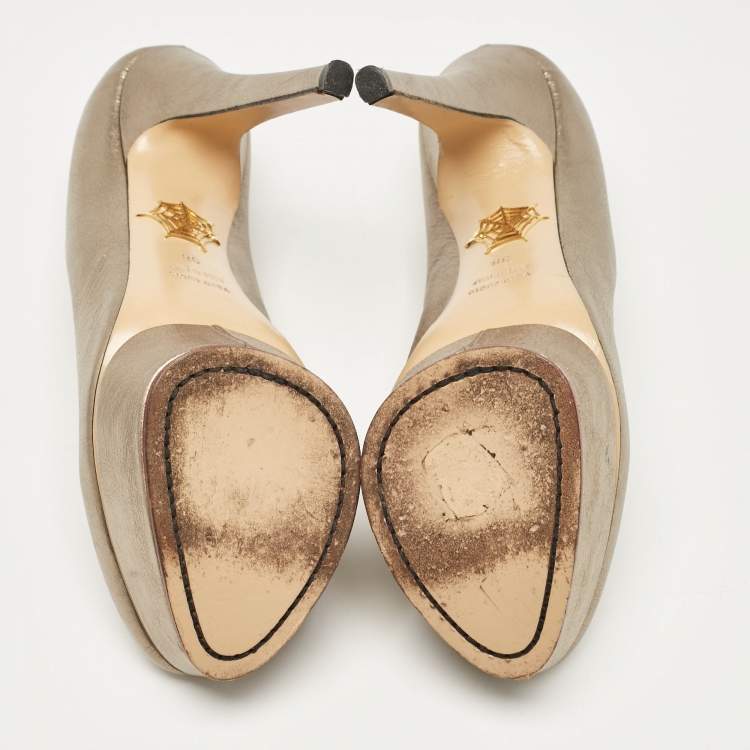 مملوكة مسبقًا Charlotte Olympia Metallic Leather Dolly Platform Pumps Size 38
