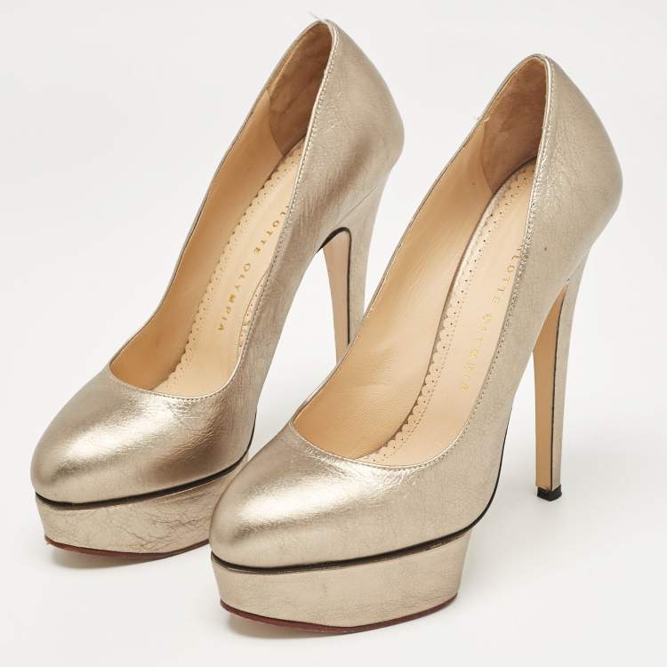 مملوكة مسبقًا Charlotte Olympia Metallic Leather Dolly Platform Pumps Size 38