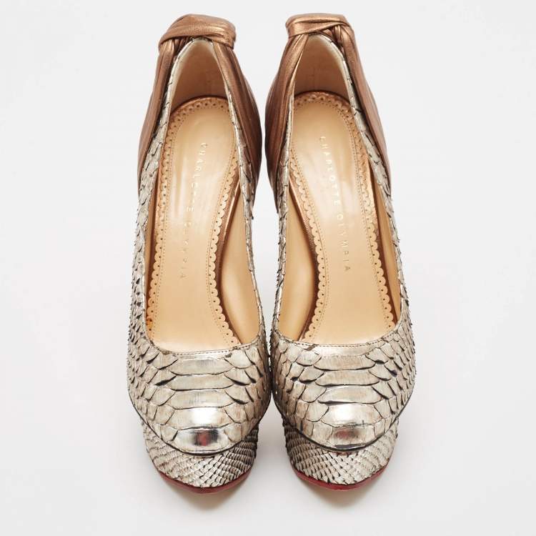 مملوكة مسبقًا Charlotte Olympia Gold/Silver Python Leather Platform Pumps Size 37.5