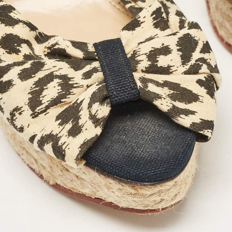 Pre Owned Charlotte Olympia Beige/Black Fabric Wedge Espadrille Sandals Size 38