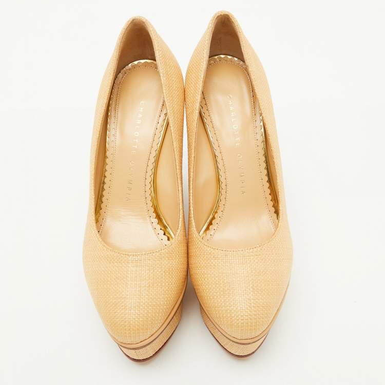 مملوكة مسبقًا Charlotte Olympia Beige Raffia Carmen Platform Wedge Pumps Size 36