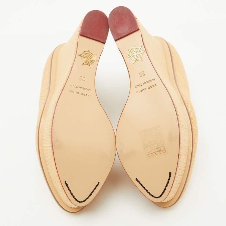 مملوكة مسبقًا Charlotte Olympia Beige Raffia Carmen Platform Wedge Pumps Size 36