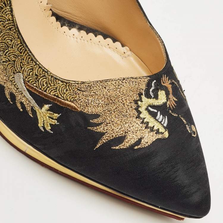 مملوكة مسبقًا Charlotte Olympia Black Fabric Debbie Dragon Pointed Toe Platform Pumps Size 41
